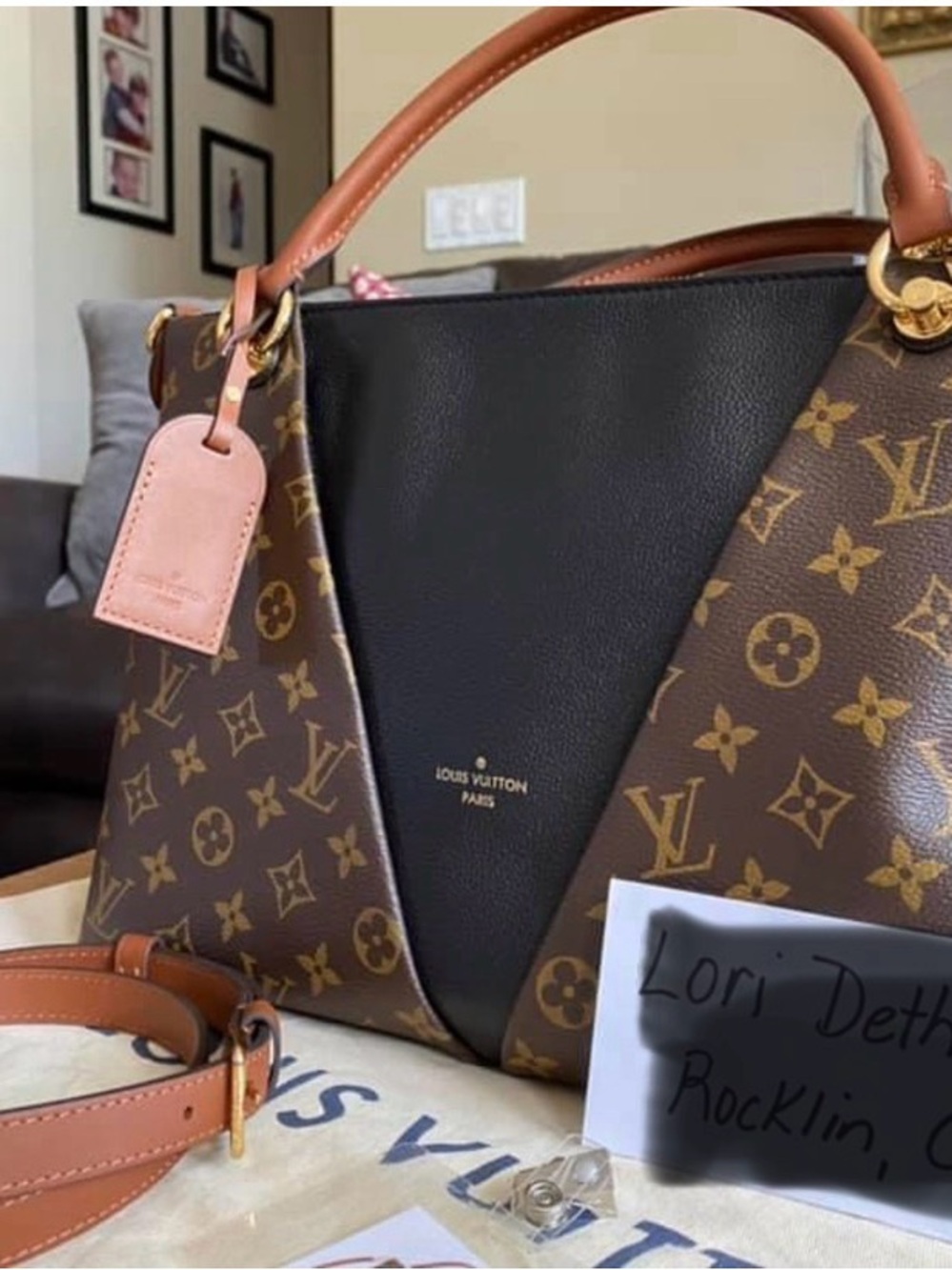 Louis Vuitton V Tote Monogram Top-Handle Satchel Tote Bag - Picture 2 of 9